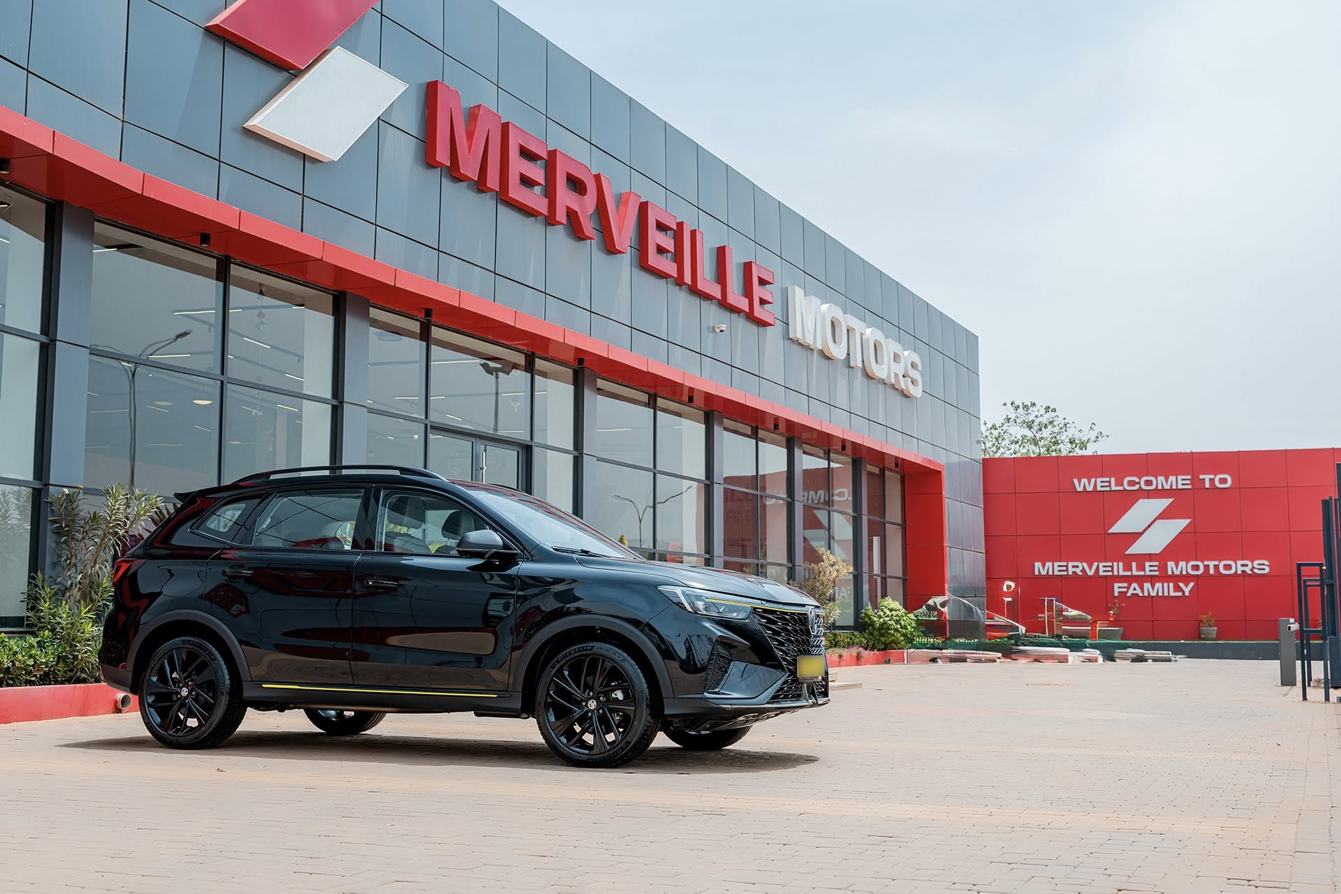 RX5 — SUV — vue 5